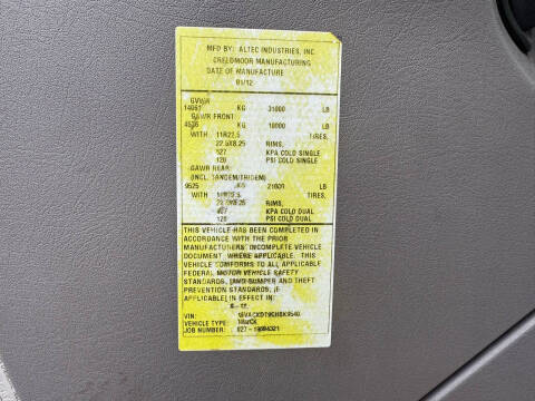 2012 Freightliner M2 106