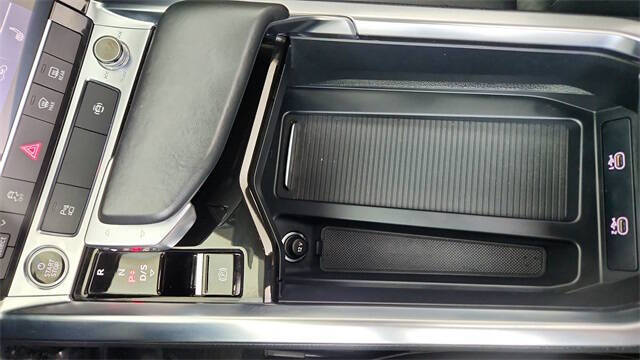 2024 Audi Q8 e-tron quattro Premium