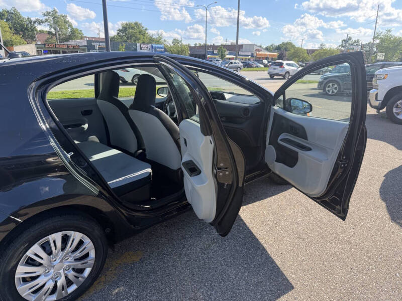 2014 Toyota Prius c One