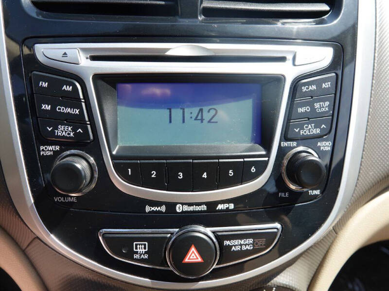 2012 Hyundai Accent GLS