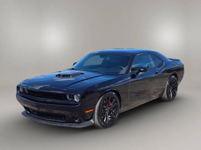 2017 Dodge Challenger 392 HEMI Scat Pack Shaker