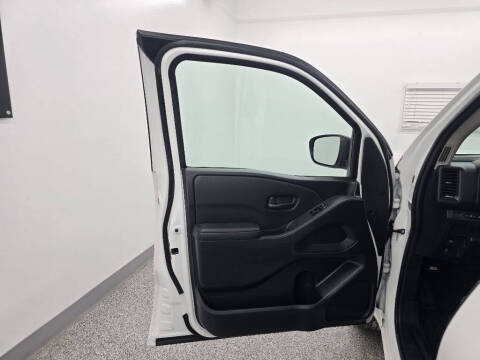 2022 Nissan Frontier S