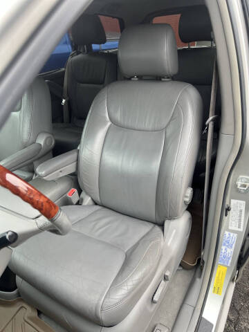 2004 Toyota Sienna XLE Limited 7 Passenger
