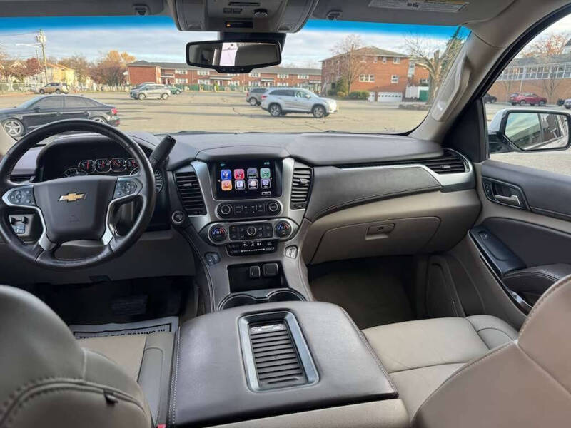 2016 Chevrolet Suburban LT
