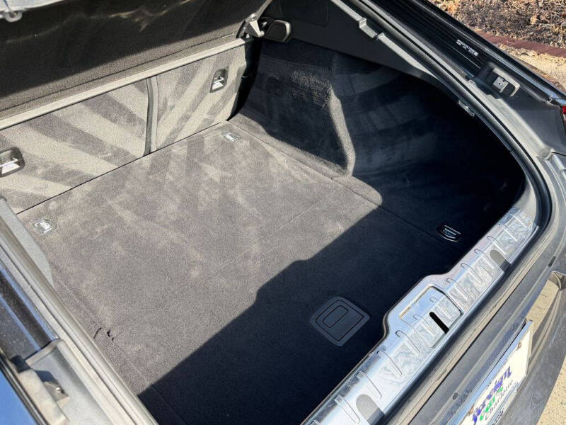 2017 Porsche Panamera 4