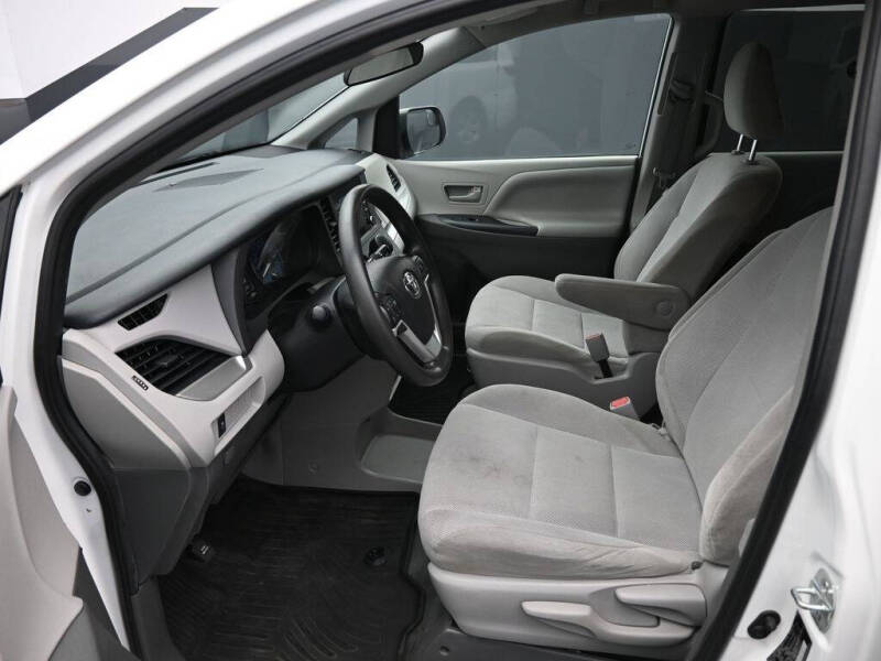 2020 Toyota Sienna L 7-Passenger