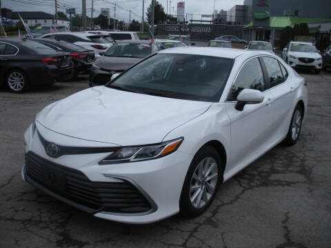 2022 Toyota Camry LE