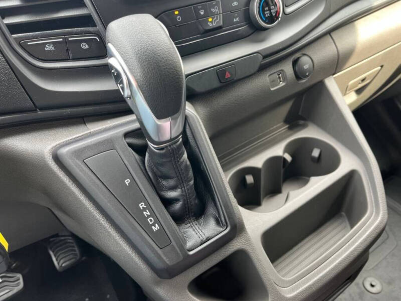 2025 Ford Transit
