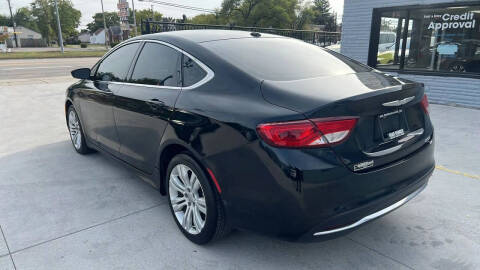 2015 Chrysler 200 Limited