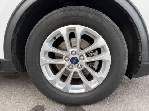 2022 Ford Escape SE