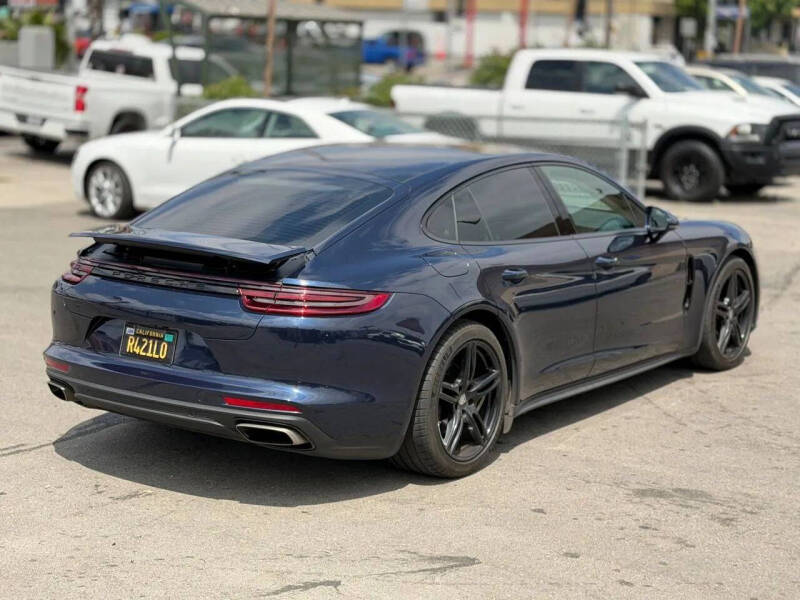 2018 Porsche Panamera