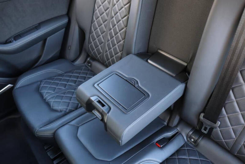 2023 Audi SQ8 4.0T quattro Prestige