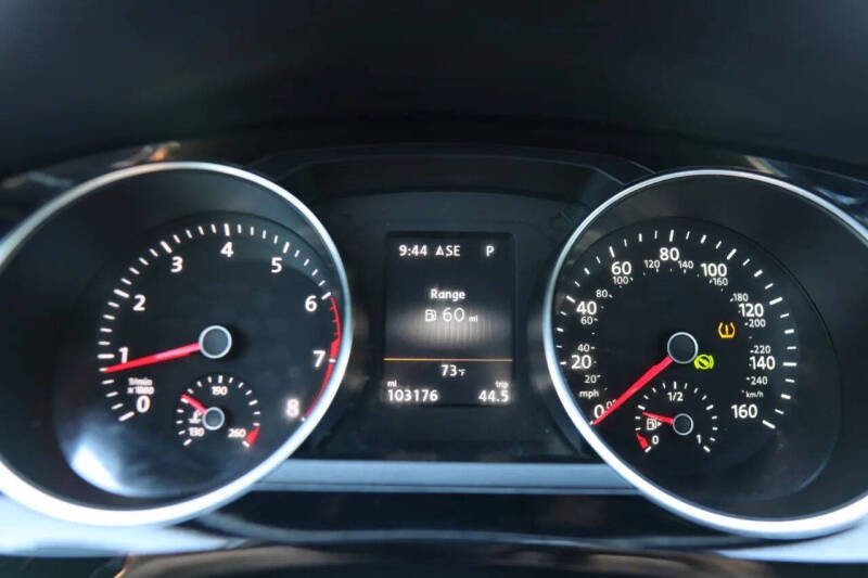 2017 Volkswagen Jetta 2.0T GLI