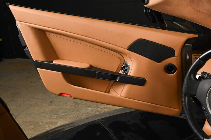 2011 Aston Martin V8 Vantage Roadster