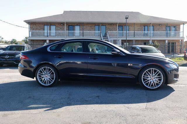 2017 Jaguar XF 35t Prestige