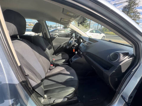 2013 Mazda MAZDA5 Touring