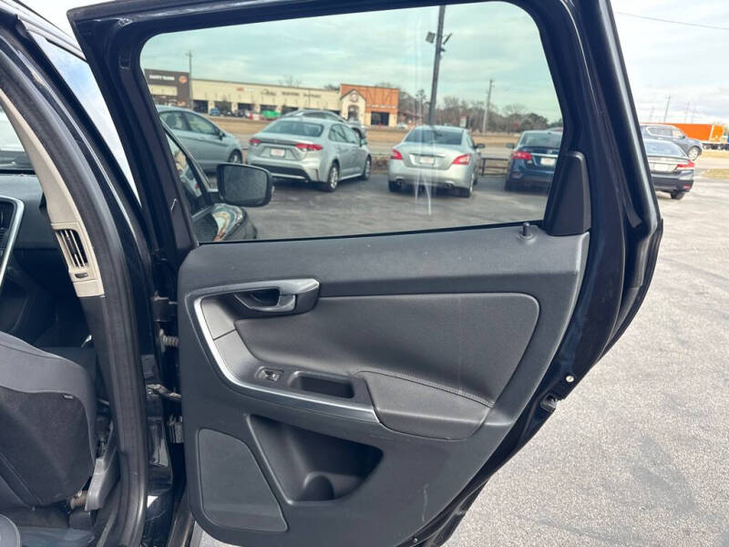 2015 Volvo XC60 T5 Drive-E