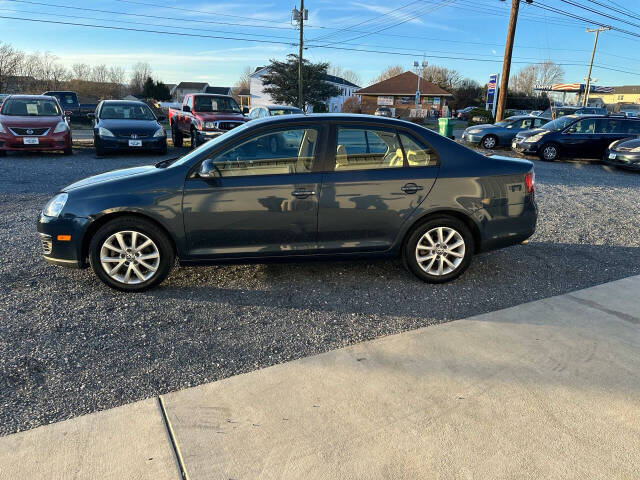 2010 Volkswagen Jetta for sale at PEAK VIEW MOTORS in Mount Crawford, VA