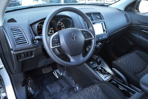 2024 Mitsubishi Outlander Sport ES