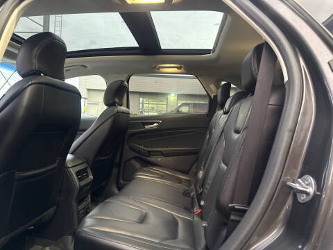 2019 Ford Edge Titanium