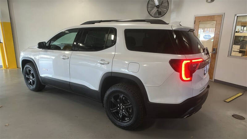 2020 GMC Acadia AT4