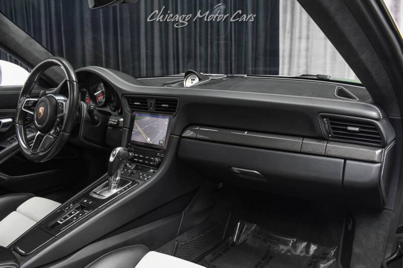 2017 Porsche 911 Turbo S