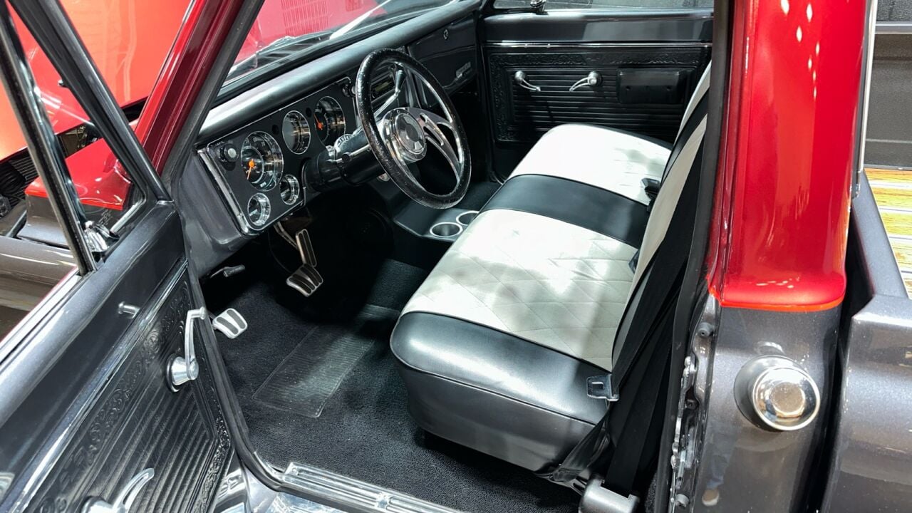 1969 Chevrolet C10 18