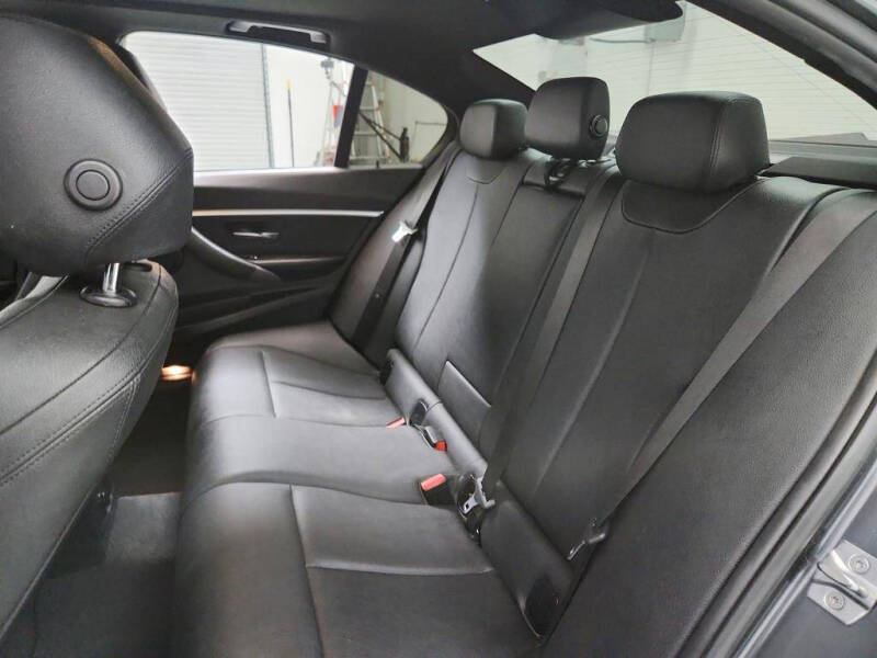 2018 BMW 3 Series 330i