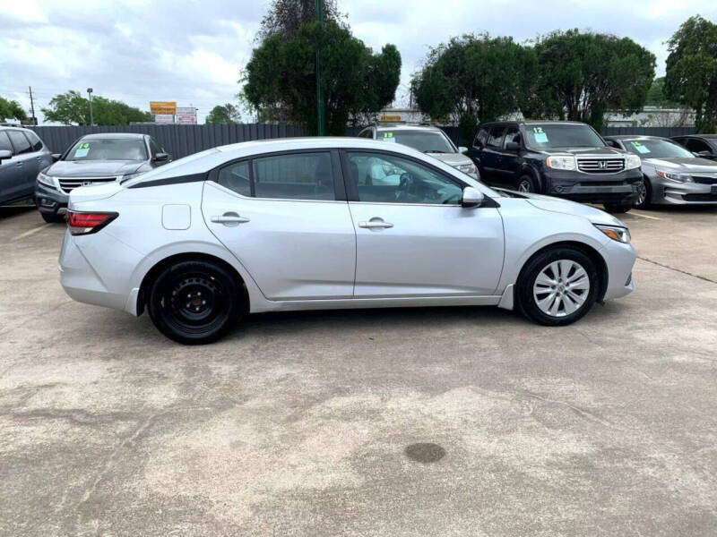 2022 Nissan Sentra S