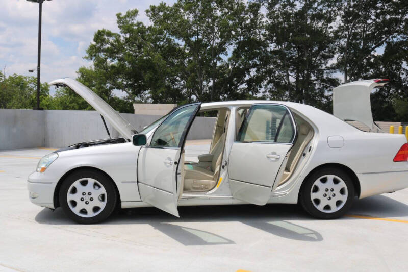 2001 Lexus LS 430