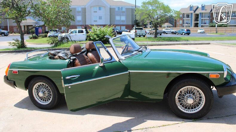 1977 MG B