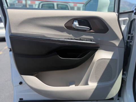 2018 Chrysler Pacifica Touring Plus