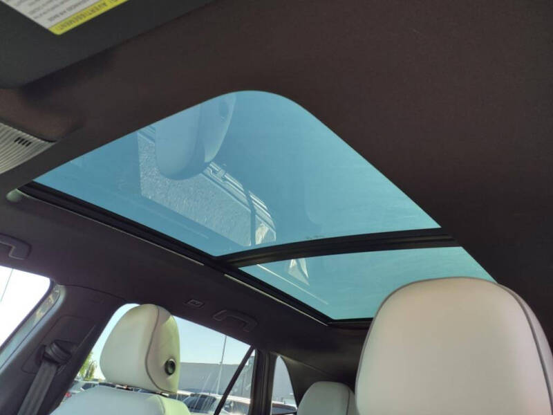 2025 Volkswagen Atlas Cross Sport SEL Premium R-Line 4Motion