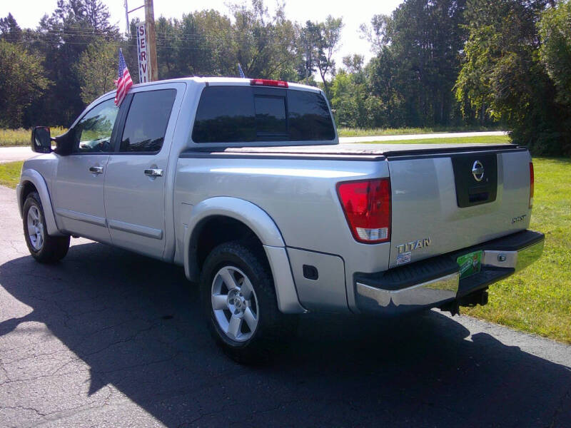 2004 Nissan Titan SE photo 8