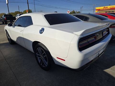 2019 Dodge Challenger SXT