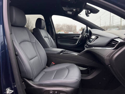 2023 Buick Enclave Essence