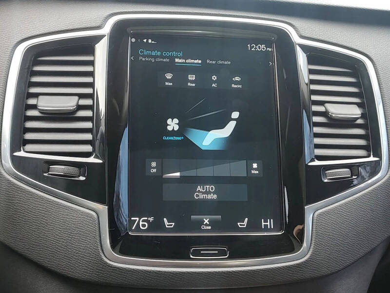 2022 Volvo XC90 T5 Momentum