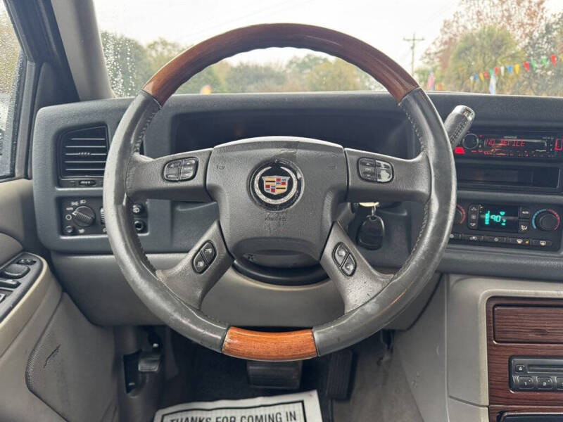 2004 Cadillac Escalade