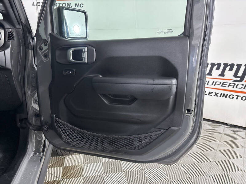 2022 Jeep Wrangler Willys