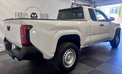 2024 Toyota Tacoma SR