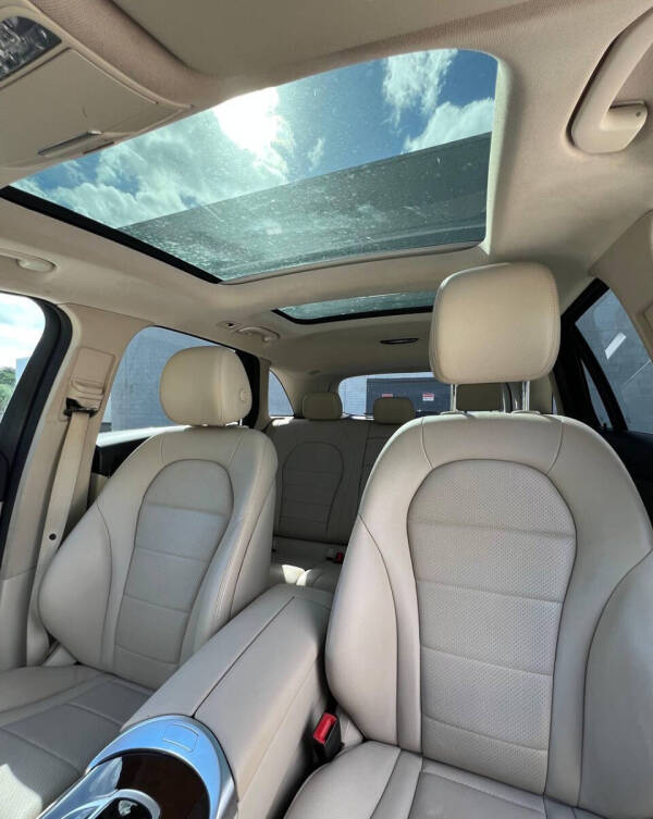 2018 Mercedes-Benz GLC GLC 300