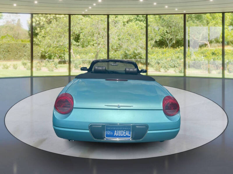 2002 Ford Thunderbird Deluxe