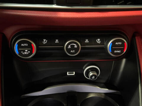 2020 Alfa Romeo Stelvio Sport