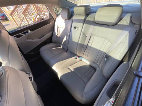 2015 Hyundai Genesis