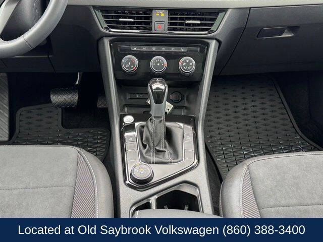 2023 Volkswagen Taos SE 4Motion