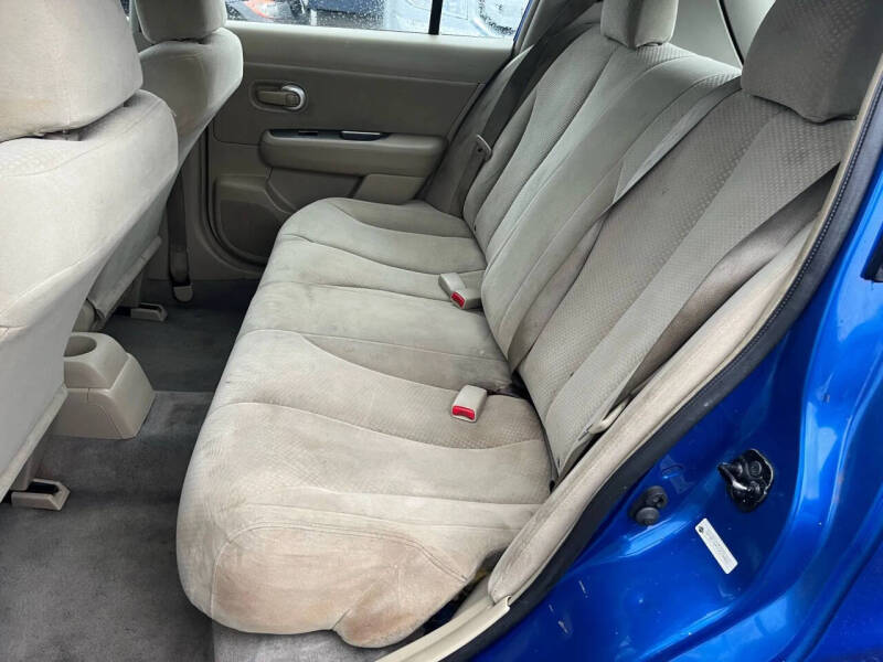 2012 Nissan Versa 1.8 S