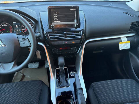 2026 Mitsubishi Eclipse Cross ES