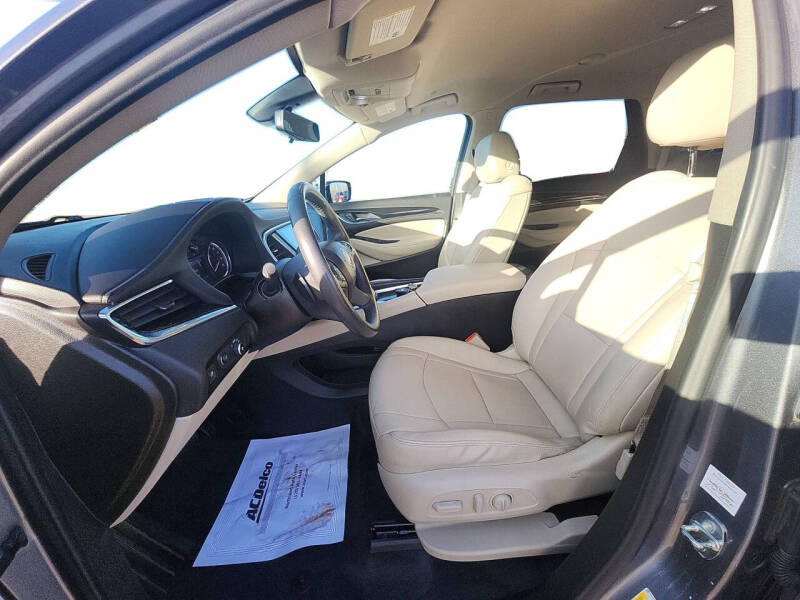 2021 Buick Enclave Essence