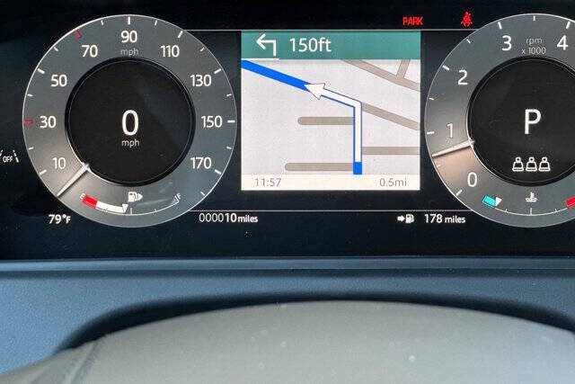 2026 Land Rover Range Rover Velar P250 Dynamic SE