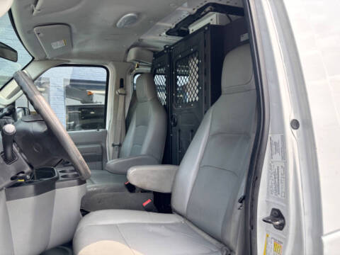 2012 Ford E-Series E-350 SD